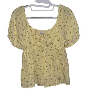 American Eagle Floral Babydoll‎ Top Smocked Sweetheart Neck Yellow M